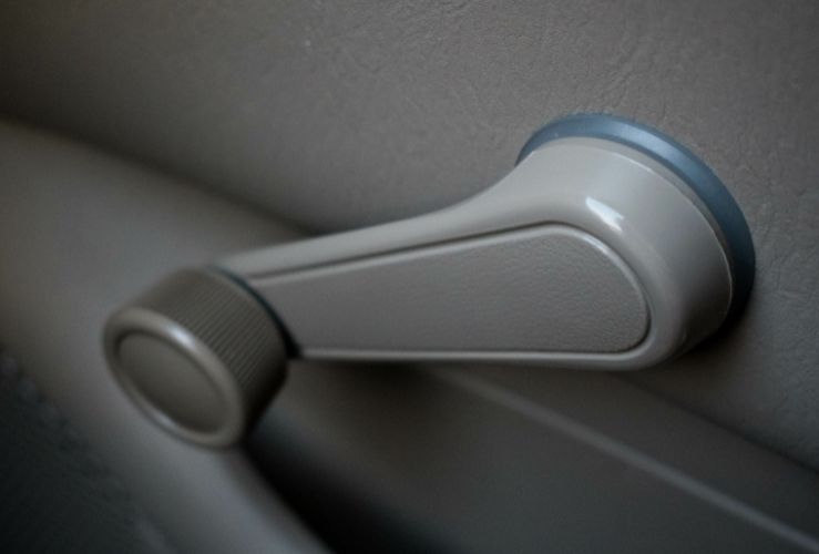Car window handle