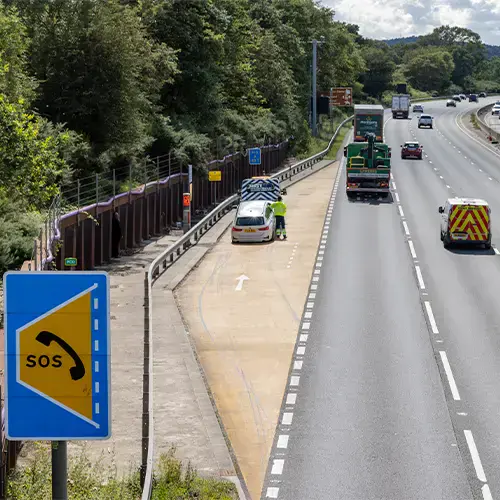 What is the hard shoulder? Uses and law
