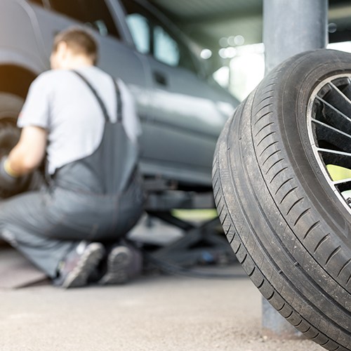 Is mobile tyre fitting as good as in a garage?