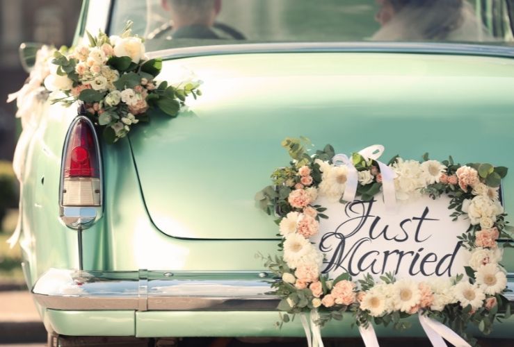 Top 10 wedding cars for amazing Instagram snaps
