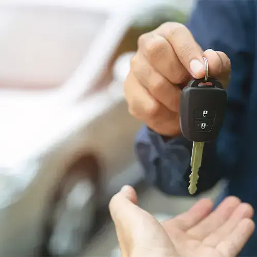 The etiquette of borrowing someone’s car