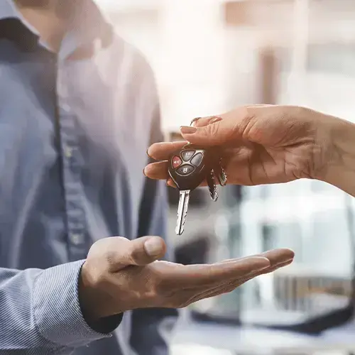 Booking a Hire Car: 10 Tips for Saving on Your Holiday Hire Car